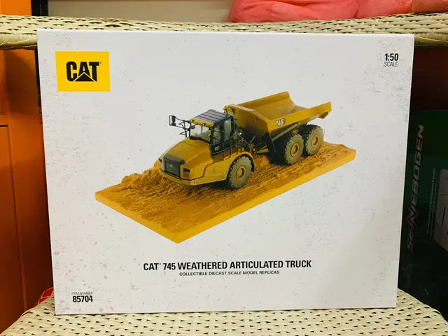 Diecast Masters 1:50 Caterpillar 745 Camión volquete articulado