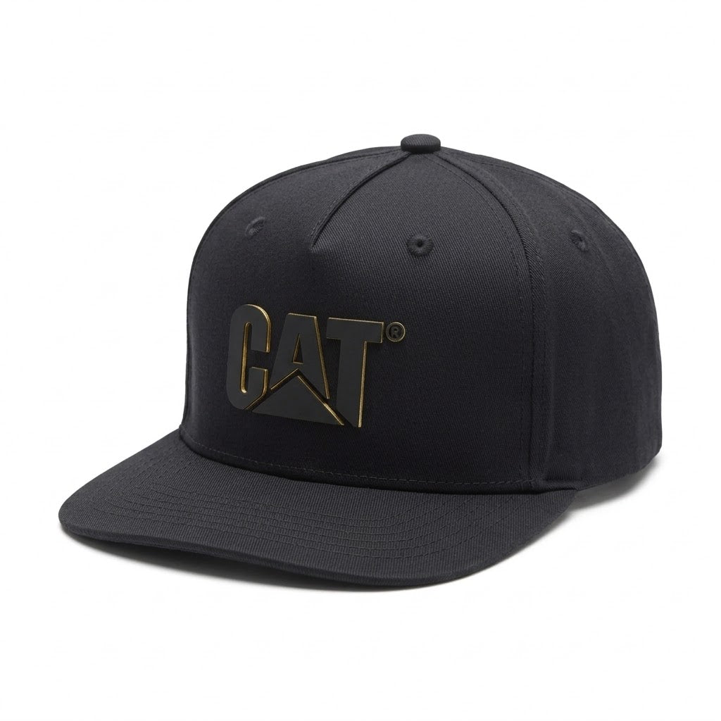 Gorra CAT visera plana y logo con detalles dorados mate