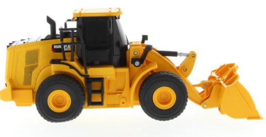 CARGADOR DE RUEDAS 950M CAT® ESCALA 1:35 CONTROL REMOTO