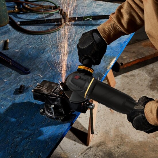 ESMERILADORA ANGULAR 4 1/2 5" CAT DX361U